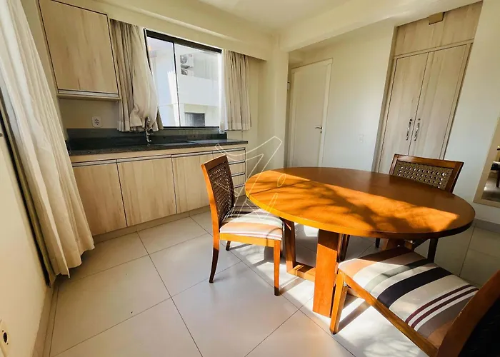Suite & Flat III - Flats Particulares